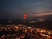 Noční let balonem